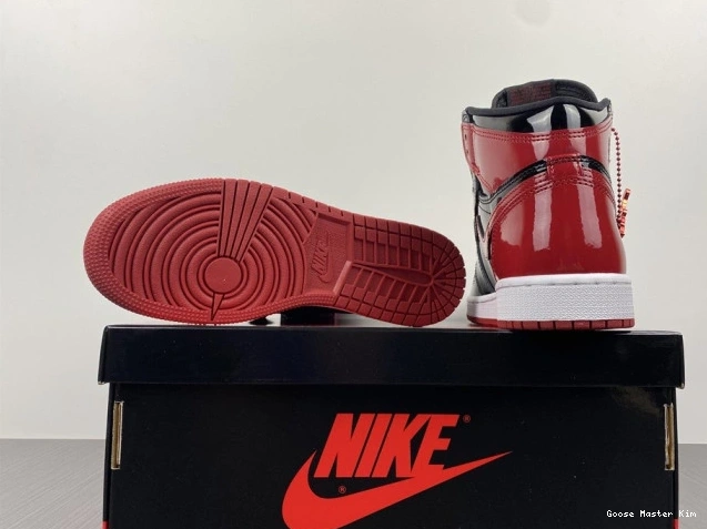 Jordan Air Bred OG High 1 555088-063 Patent 0730